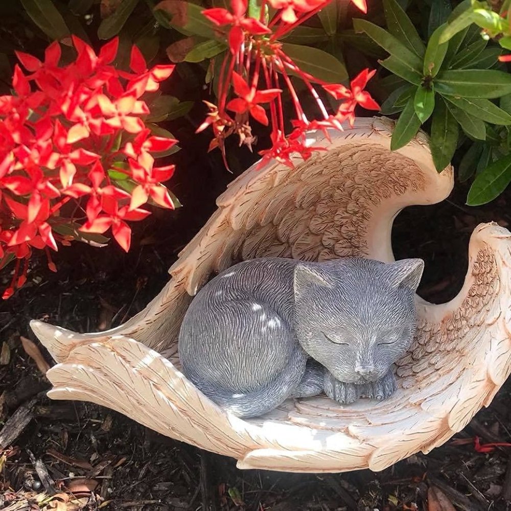 Angel Sleeping Kitten Pet Memorial - home décor - Cat Garden Statue